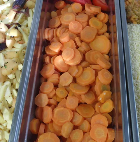 Teigwaren, Rüebli und Couscous