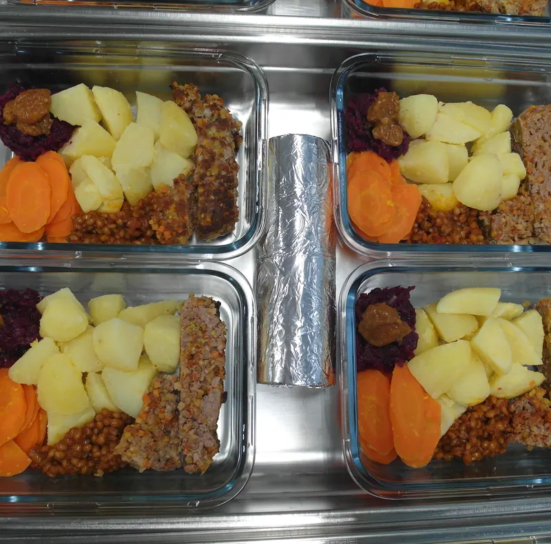 Kindgerechte Portionen in Glasschalen